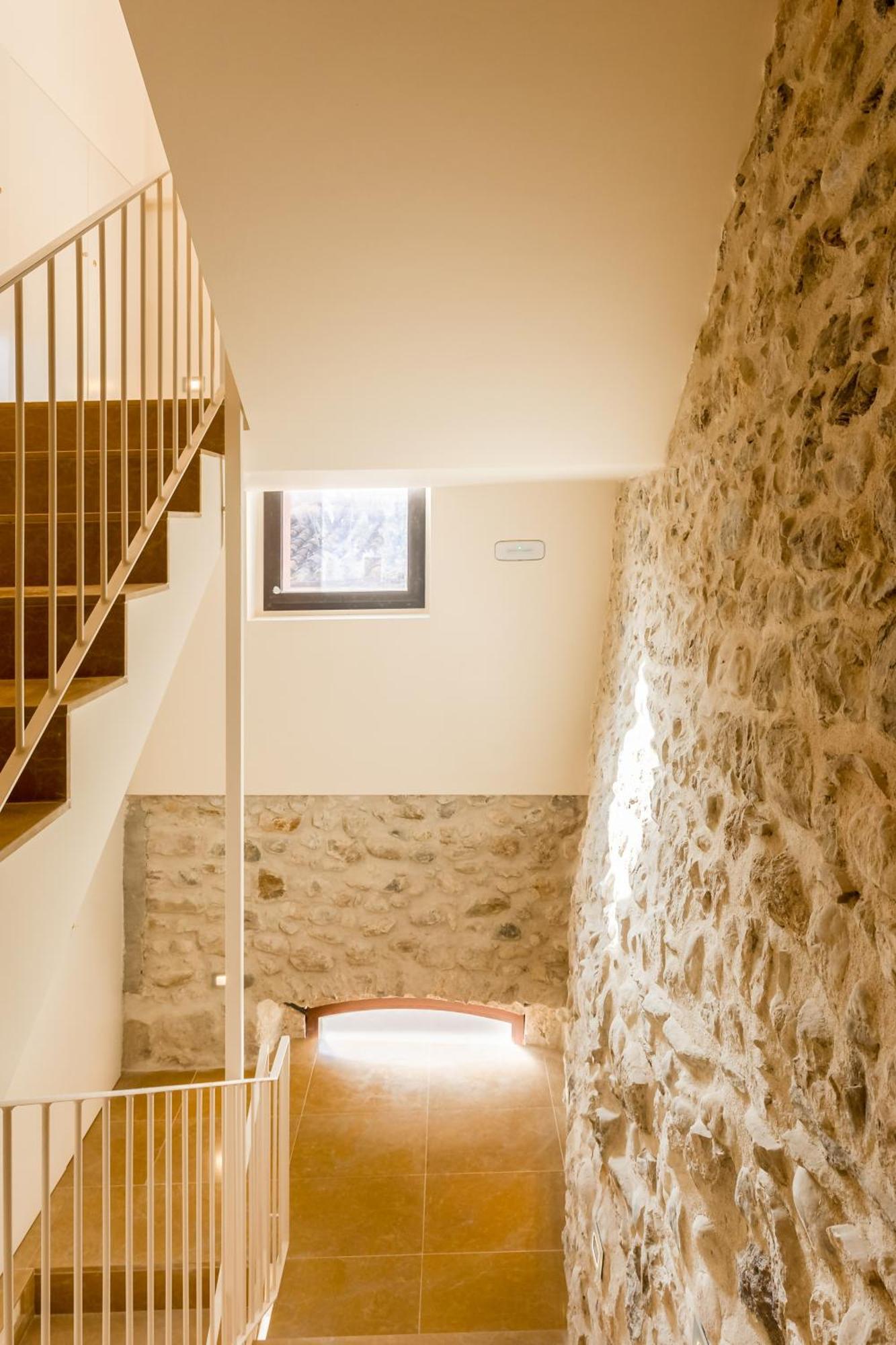 Can Cintet 1 Apartamento En La Plaza De Besalú Eksteriør billede