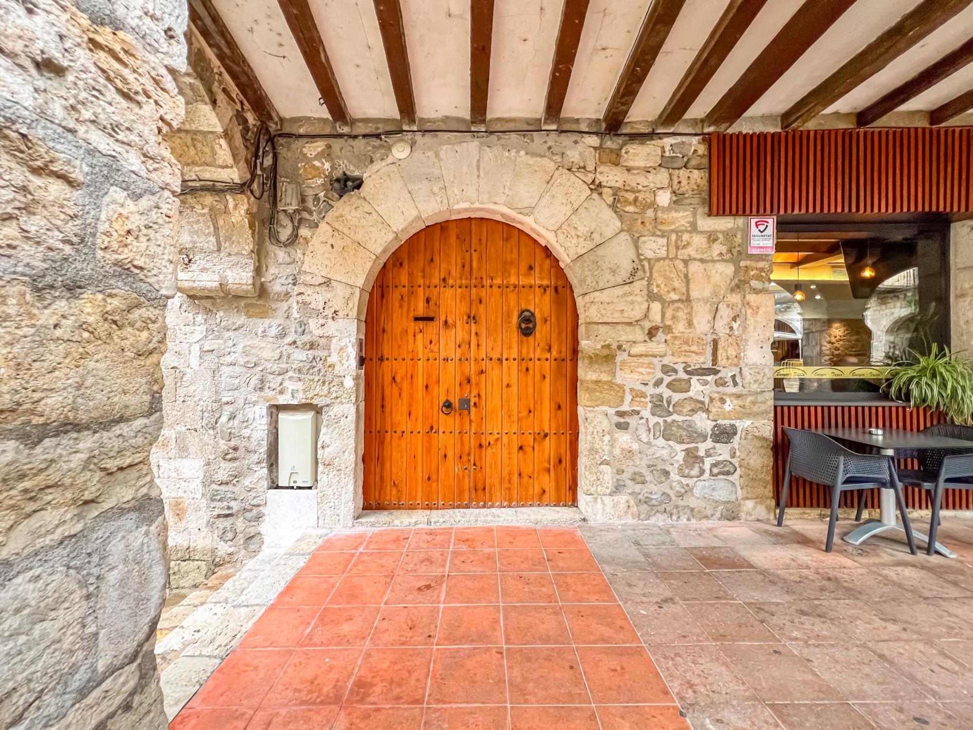 Can Cintet 1 Apartamento En La Plaza De Besalú Eksteriør billede