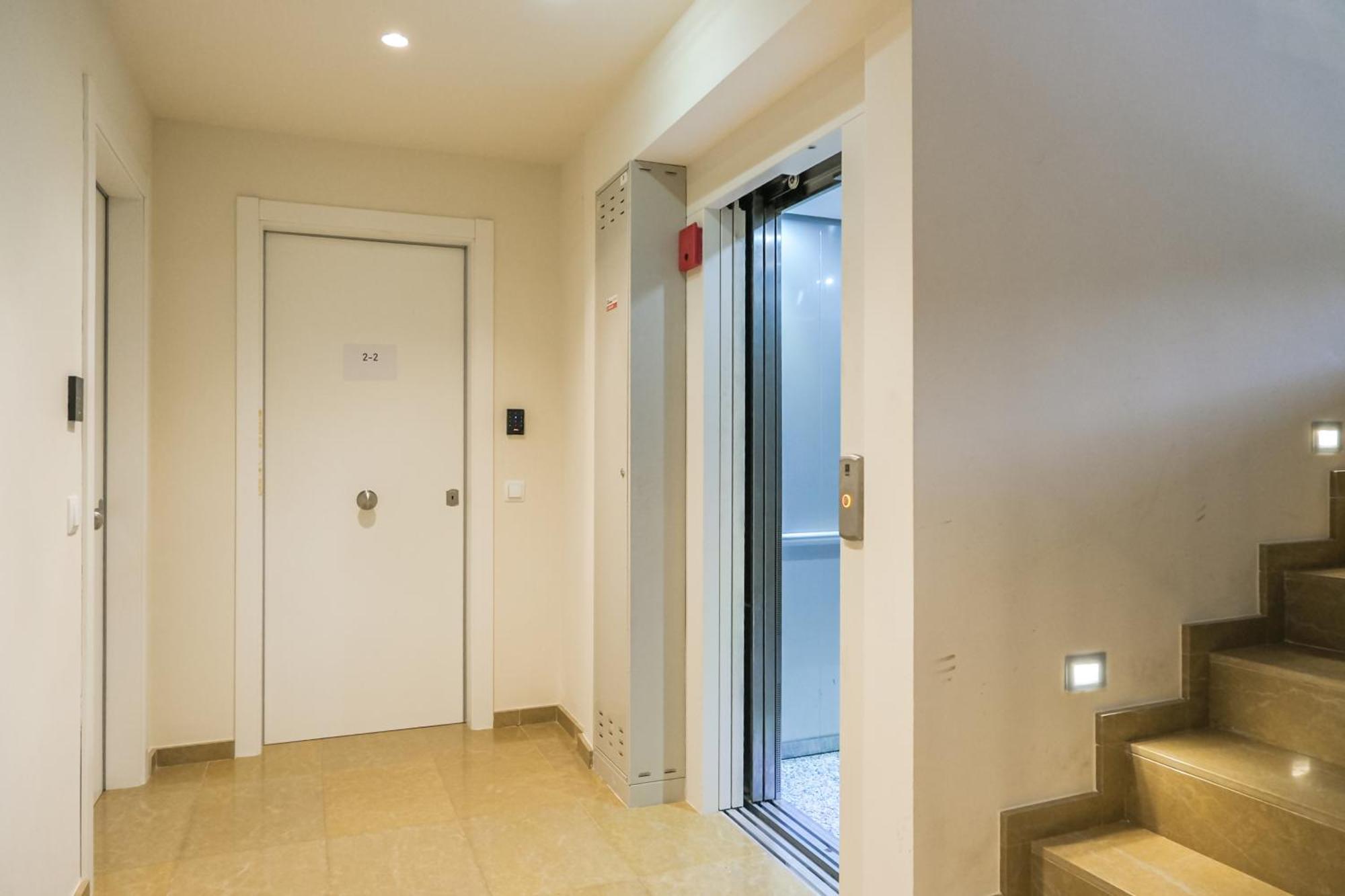 Can Cintet 1 Apartamento En La Plaza De Besalú Eksteriør billede