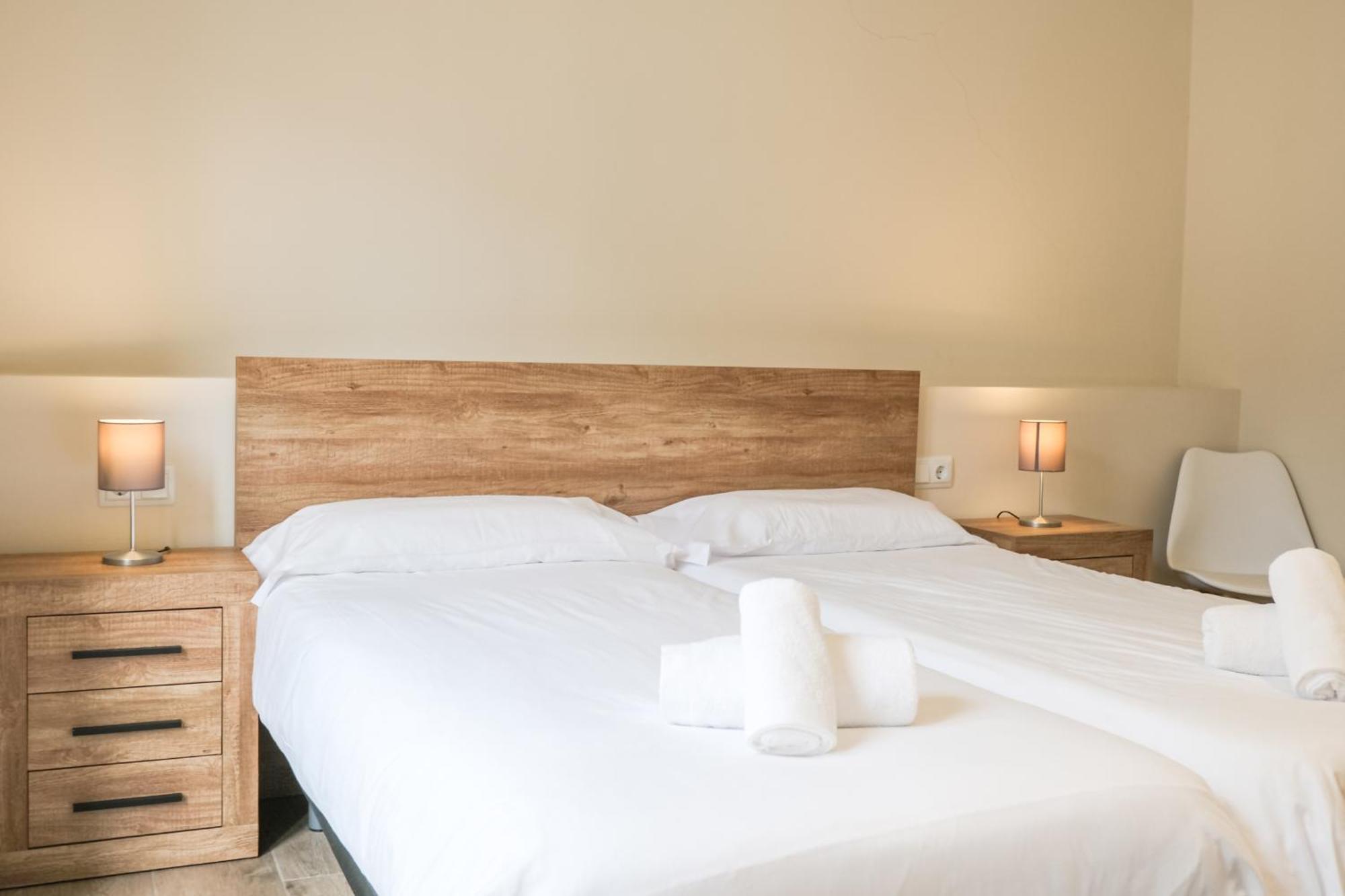 Can Cintet 1 Apartamento En La Plaza De Besalú Eksteriør billede
